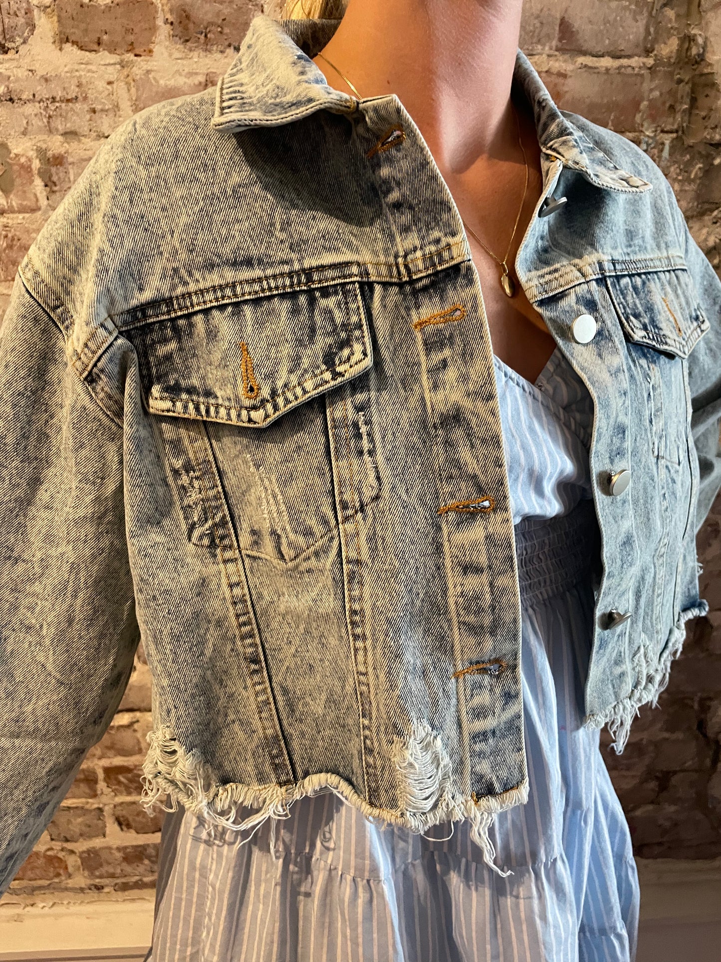 Cropped denim jacket