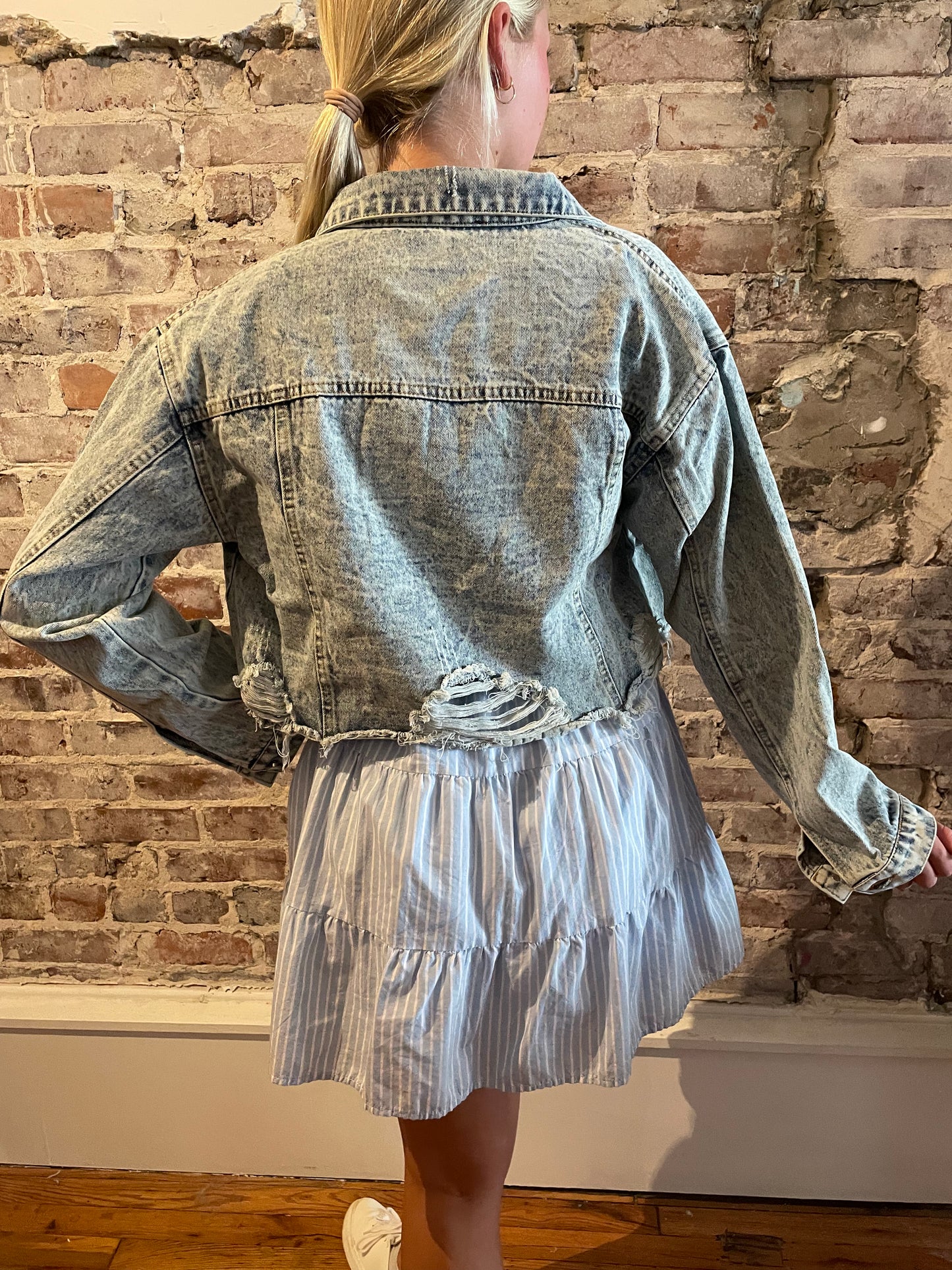 Cropped denim jacket